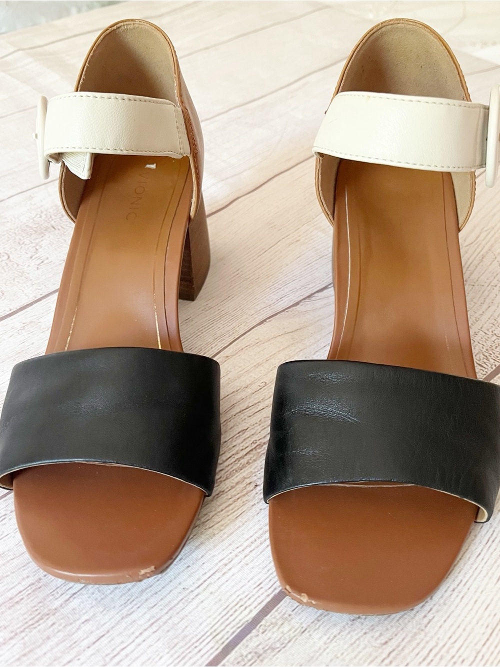 Vionic Chardonnay chunky heel sandals sz 10 - Picture 3 of 10